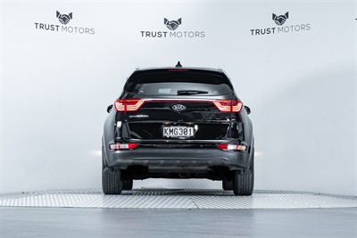 2017 Kia Sportage - Thumbnail