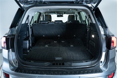 2022 Ford Everest - Thumbnail