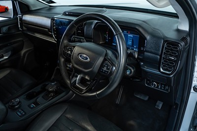 2022 Ford Everest - Thumbnail