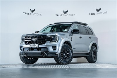 2022 Ford Everest - Thumbnail