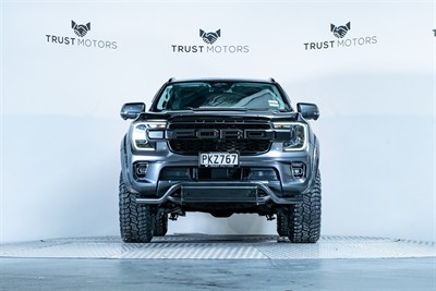 2022 Ford Everest - Thumbnail