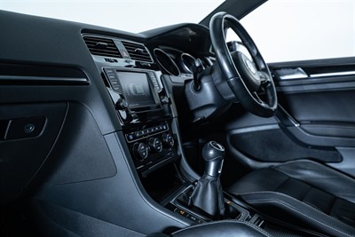 2015 Volkswagen Golf - Thumbnail