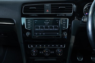 2015 Volkswagen Golf - Thumbnail