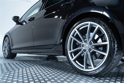 2015 Volkswagen Golf - Thumbnail