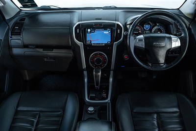 2021 Isuzu MU-X - Thumbnail