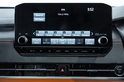 2023 Mitsubishi Outlander - Thumbnail