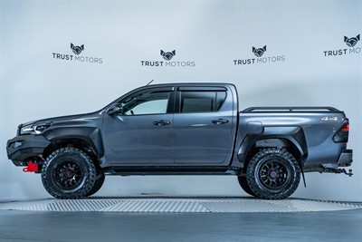 2021 Toyota Hilux - Thumbnail