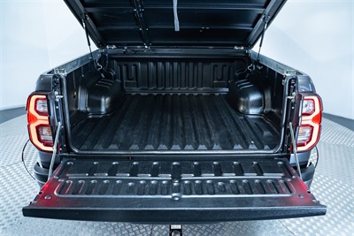 2021 Toyota Hilux - Thumbnail