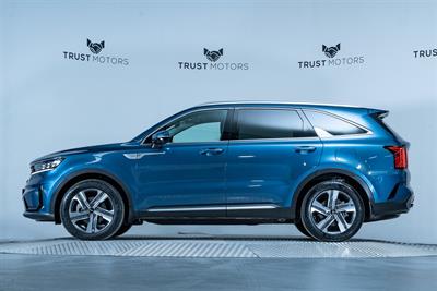 2023 Kia Sorento - Thumbnail