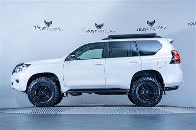 2018 Toyota Landcruiser Prado - Thumbnail