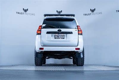 2018 Toyota Landcruiser Prado - Thumbnail