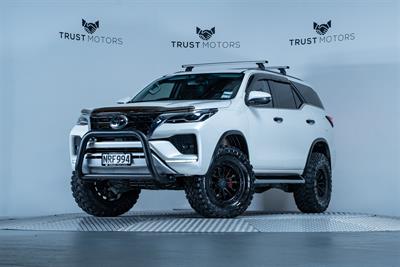 2021 Toyota Fortuner - Thumbnail