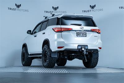 2021 Toyota Fortuner - Thumbnail