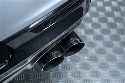 2016 Holden Commodore - Thumbnail