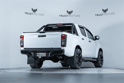 2019 Isuzu D-Max - Thumbnail