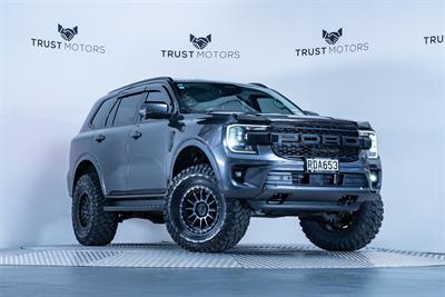 2022 Ford Everest - Thumbnail