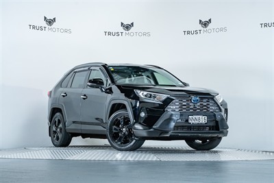 2021 Toyota Rav4 - Thumbnail