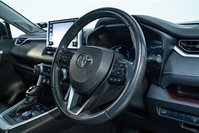 2021 Toyota Rav4 - Thumbnail