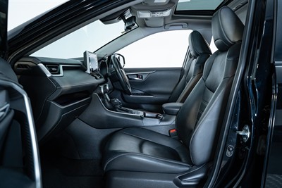 2021 Toyota Rav4 - Thumbnail