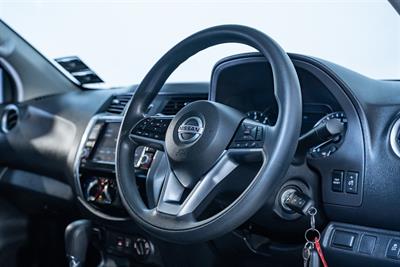 2021 Nissan Navara - Thumbnail
