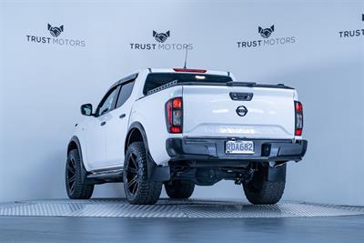 2021 Nissan Navara - Thumbnail