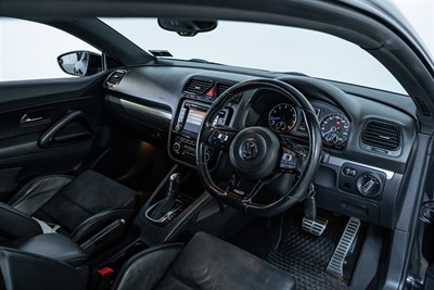 2010 Volkswagen Scirocco - Thumbnail