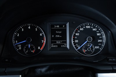 2010 Volkswagen Scirocco - Thumbnail