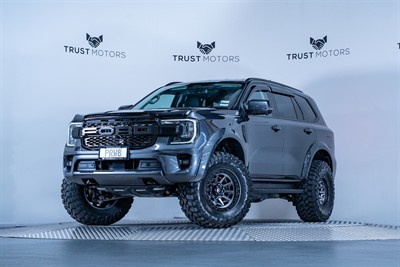 2023 Ford Everest - Thumbnail