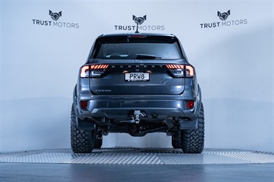 2023 Ford Everest - Thumbnail