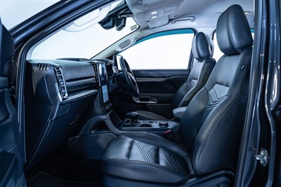 2023 Ford Everest - Thumbnail
