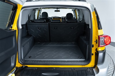 2011 Toyota FJ Cruiser - Thumbnail