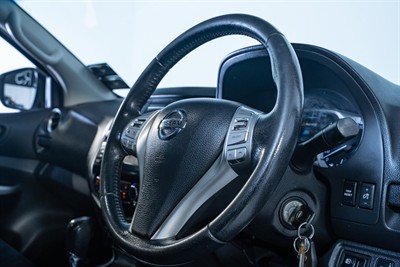 2017 Nissan Navara - Thumbnail