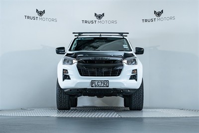 2022 Isuzu D-Max - Thumbnail