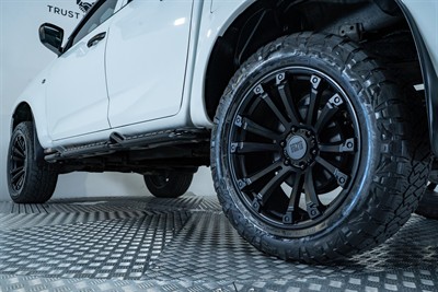 2022 Isuzu D-Max - Thumbnail
