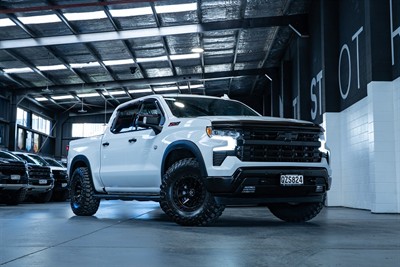 2023 Chevrolet Silverado - Thumbnail