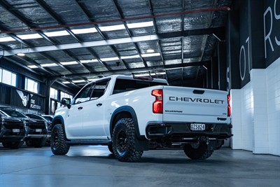 2023 Chevrolet Silverado - Thumbnail