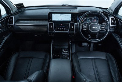 2023 Kia Sorento - Thumbnail