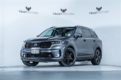 2023 Kia Sorento - Thumbnail