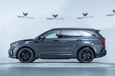 2023 Kia Sorento - Thumbnail