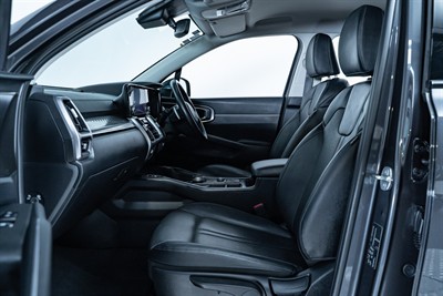 2023 Kia Sorento - Thumbnail