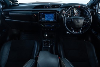2023 Toyota Hilux - Thumbnail