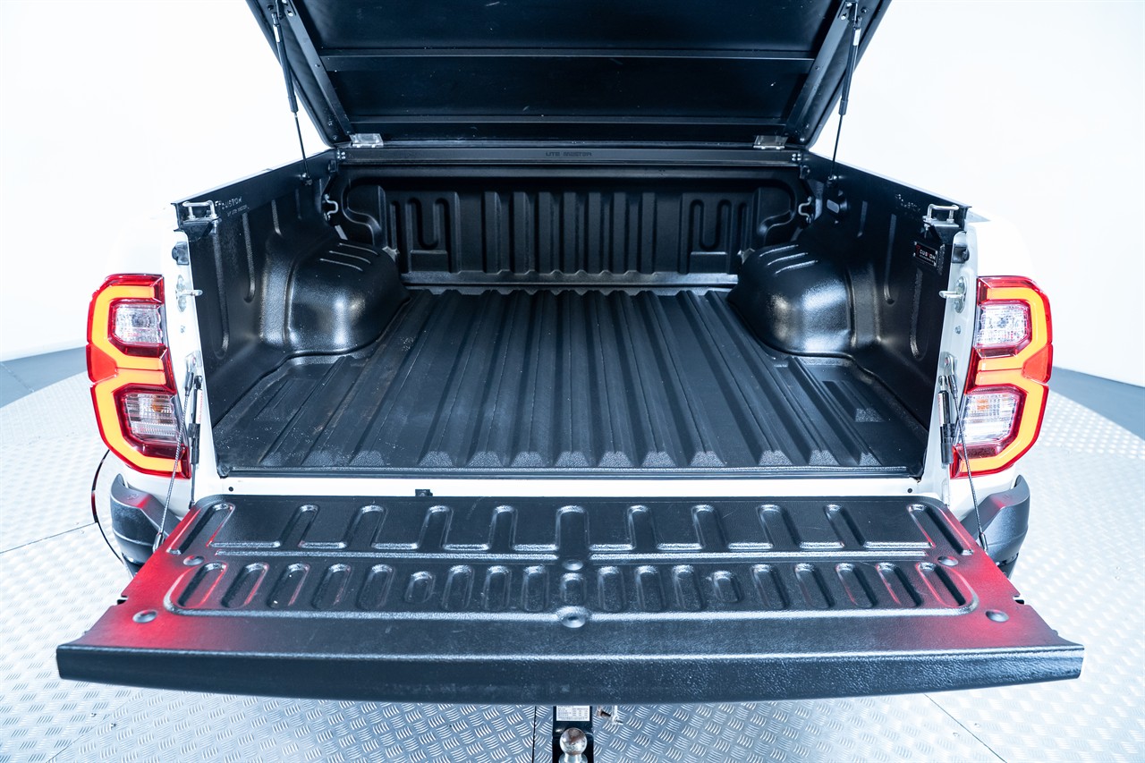 2023 Toyota Hilux