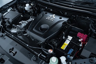 2022 Mitsubishi Pajero Sport - Thumbnail