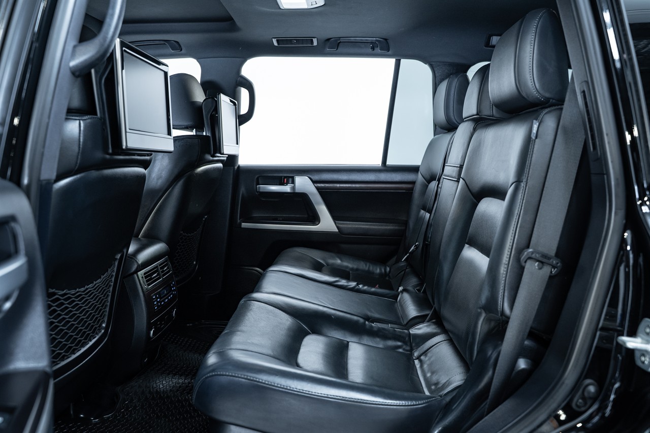 2016 Toyota Landcruiser