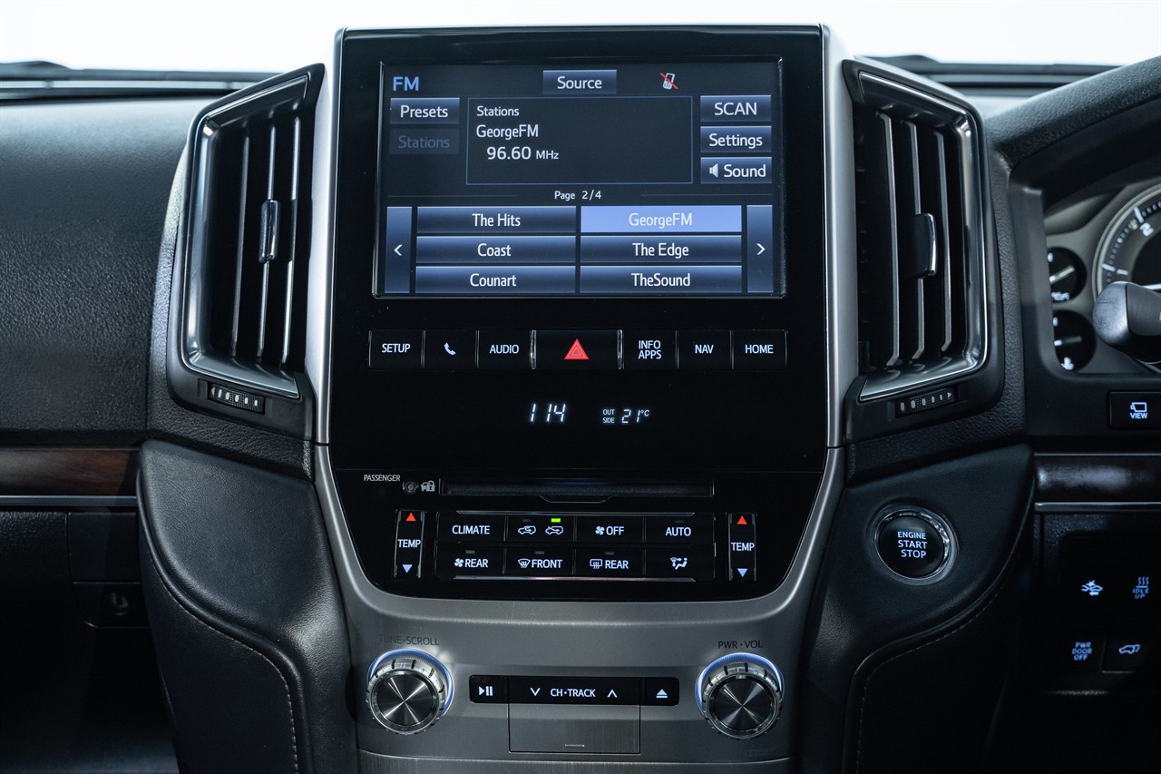 2016 Toyota Landcruiser