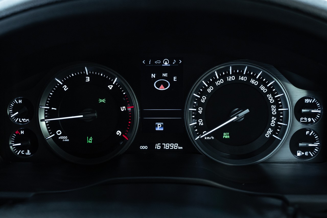 2016 Toyota Landcruiser