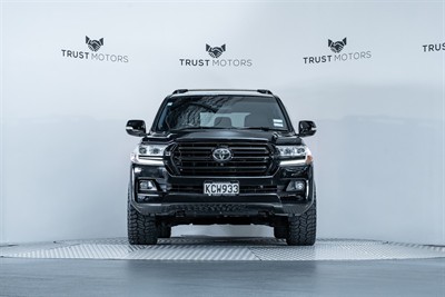2016 Toyota Landcruiser - Thumbnail