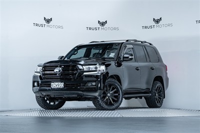2016 Toyota Landcruiser - Thumbnail