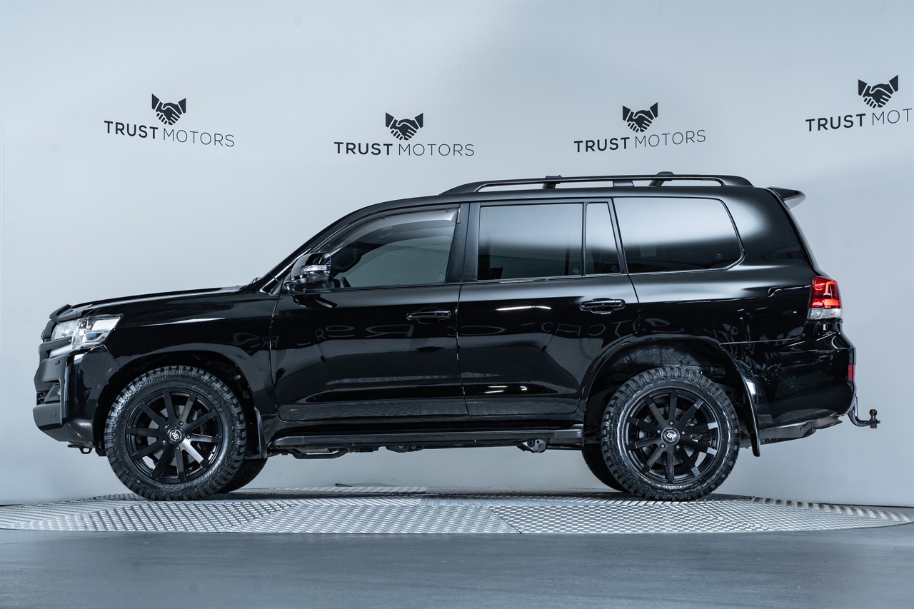 2016 Toyota Landcruiser