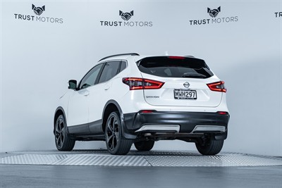 2020 Nissan Qashqai - Thumbnail